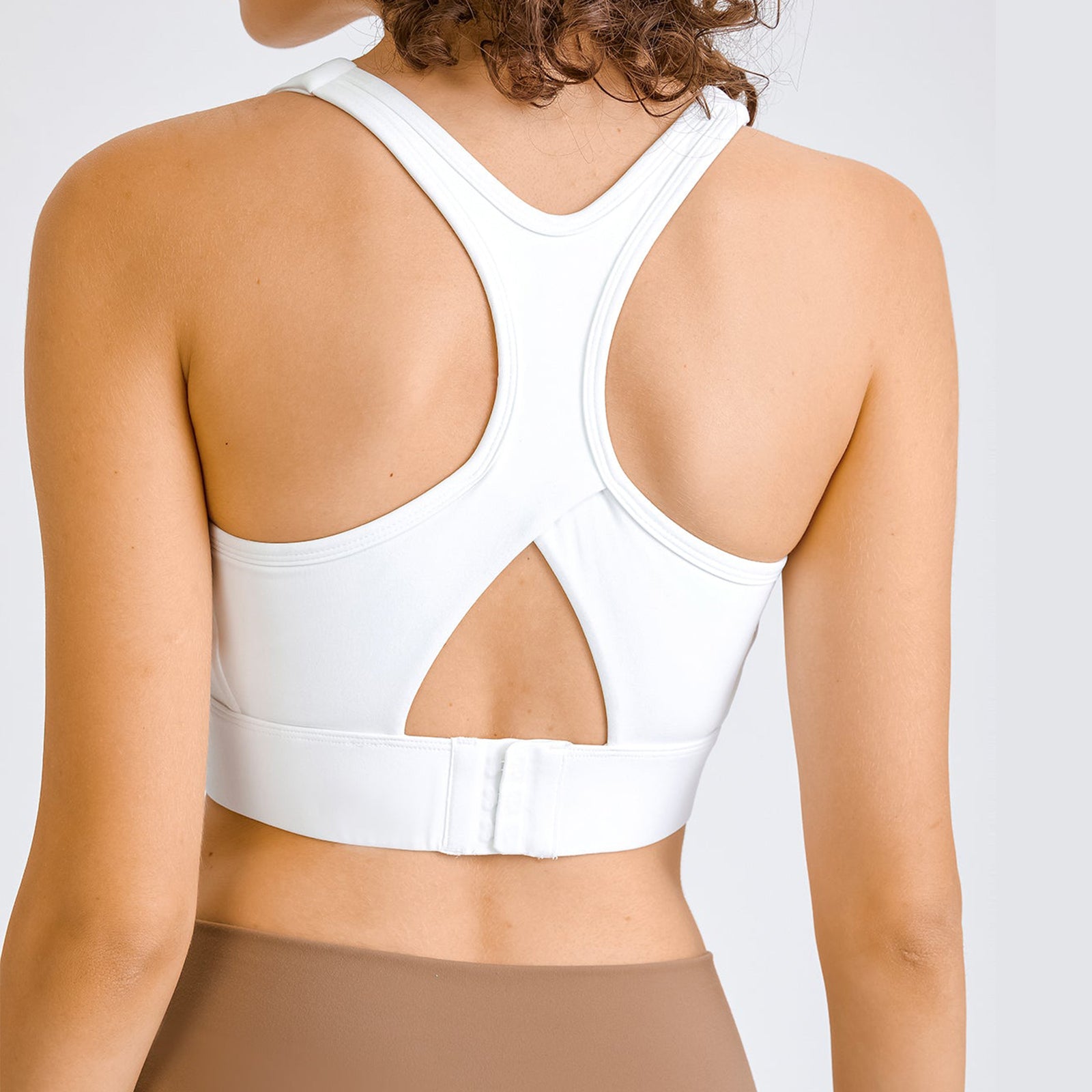High Support Cut-Out Plain Sports Bra